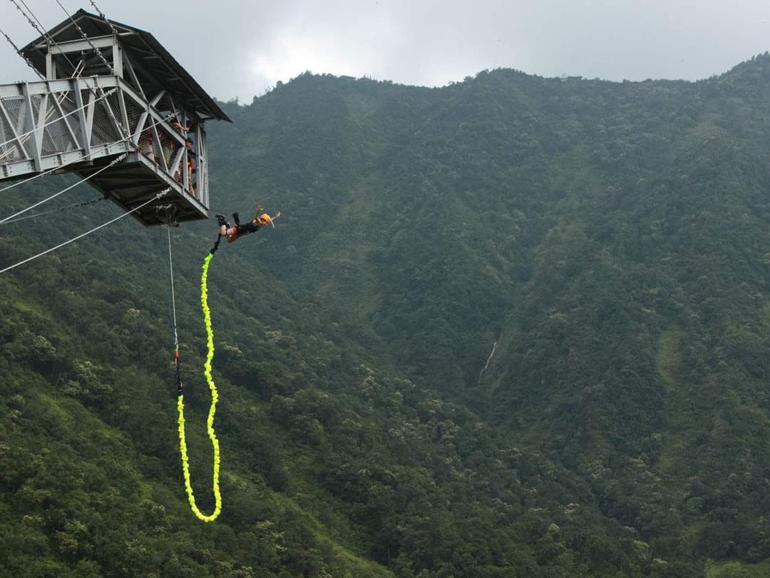 Bungee Jumping